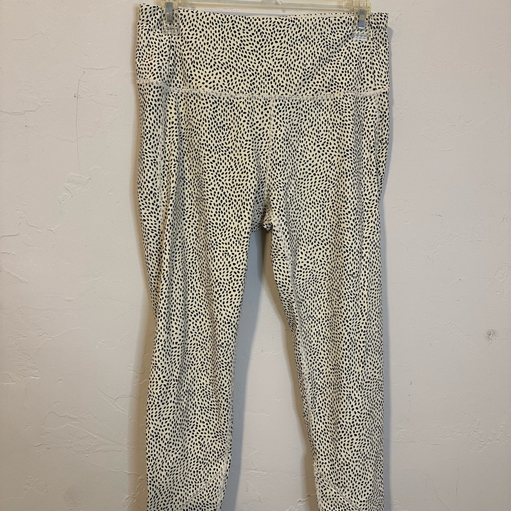CALIA by Carrie Underwood Cream and Black Leggings